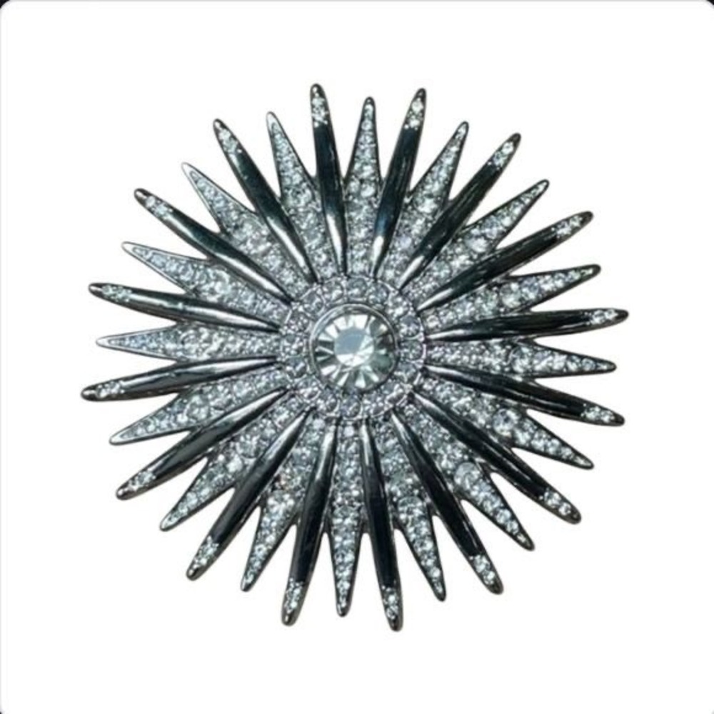 Vintage Monet Silver Brooch Women's Rhinestone Starburst Flower Pin‎